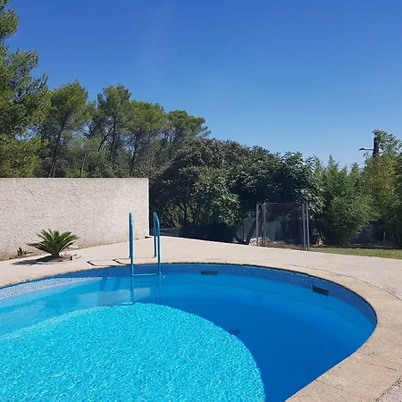 En Pleine Nature A Nimes Avec Piscine Hotel 4*